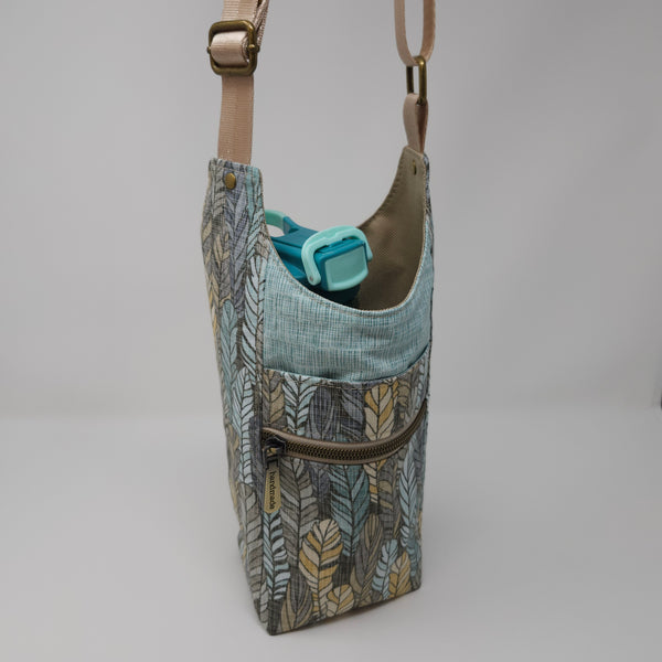 H2O2Go Crossbody Water Bottle Bag - Feathers
