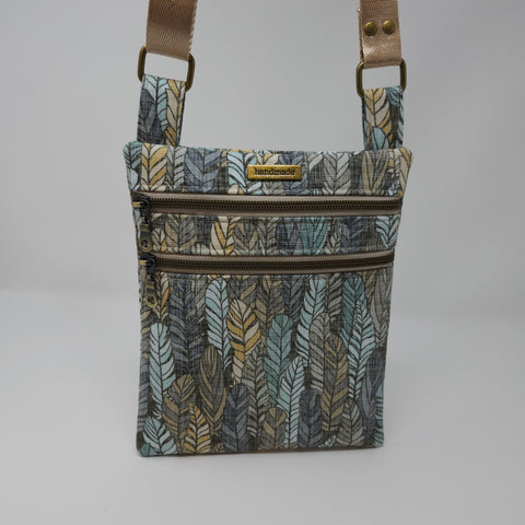 Zip and Go Purse - Feathers