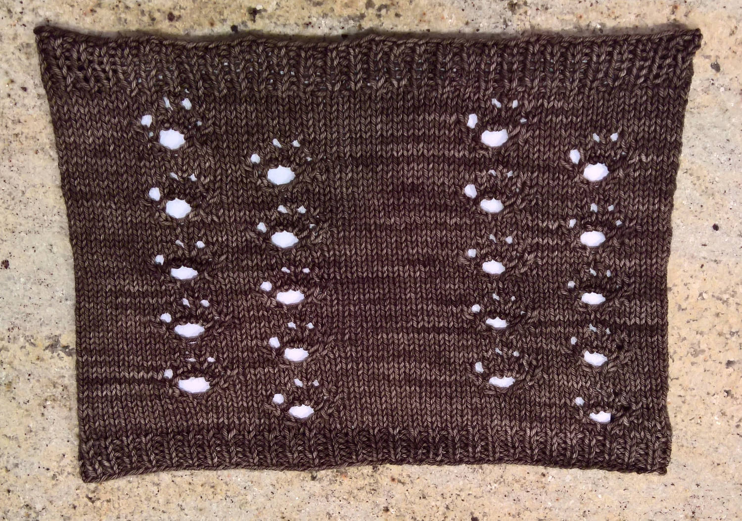 Paws Around My Neck (Cowl) Knitting Pattern